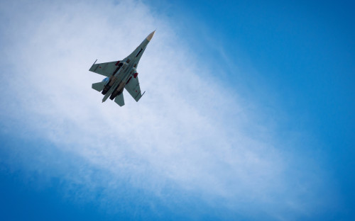 Истребитель Су-27