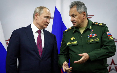 Владимир Путин и Сергей Шойгу