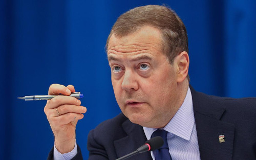 Дмитрий Медведев