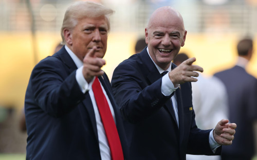 Президент США Дональд Трамп и глава ФИФА Джании Инфантино