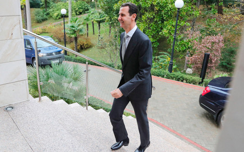 <p>20 ноября Владимир Путин принял&nbsp;в своей сочинской резиденции &laquo;Бочаров Ручей&raquo; президента Сирии Башара Асада. Они обсудили военную операцию в Сирии, хозяин&nbsp;<a href="https://www.rbc.ru/politics/21/11/2017/5a13b9079a794769ce086763">выразил надежду</a>, что в ближайшее время удастся поставить окончательную точку в борьбе с терроризмом.</p>
