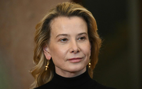 Юлия Высоцкая