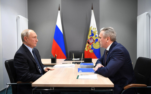 Владимир Путин и Александр Моор