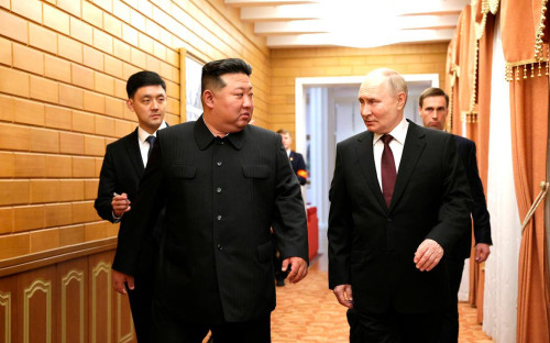 <p>Ким Чен Ын и Владимир Путин</p>