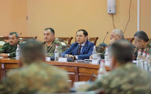 Сурен Папикян на оперативных сборах руководства армии страны