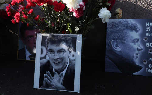 Мемориал на месте гибели Бориса Немцова