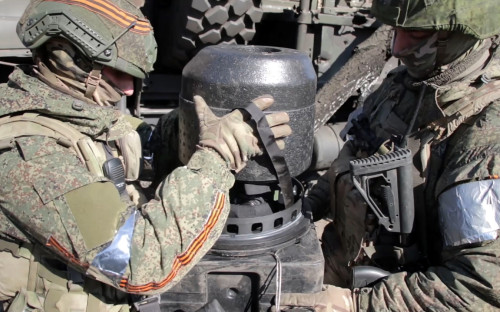 Изъятая российскими десантниками иностранная военная техника