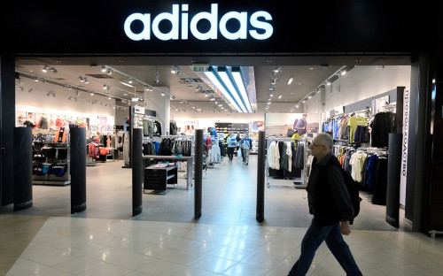 loja da adidas no plaza