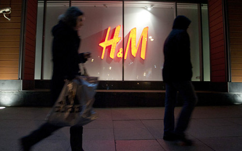 Витрина магазина H&amp;M в Москве