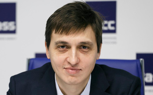 <p>Евгений Сердюков</p>