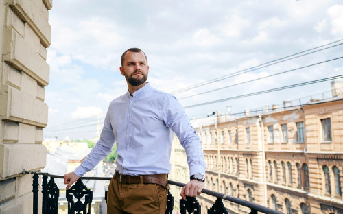 Илья Семенов