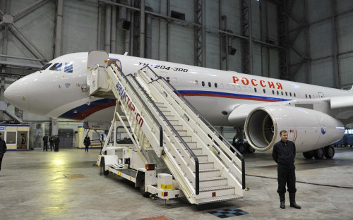 Самолет ТУ-204-300