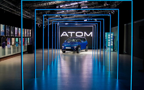<p>Электромобиль &laquo;Атом&raquo;</p>