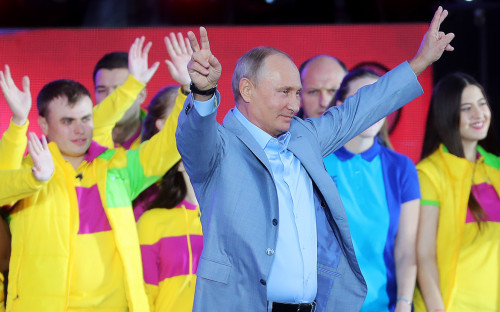 Владимир Путин на фестивале молодежи и студентов в Сочи
