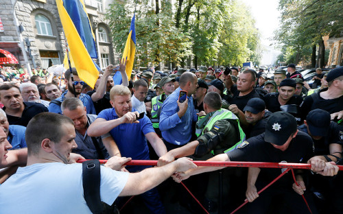 Фото: Валентин Огиренко / Reuters