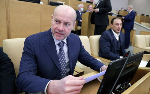 Олег Колесников