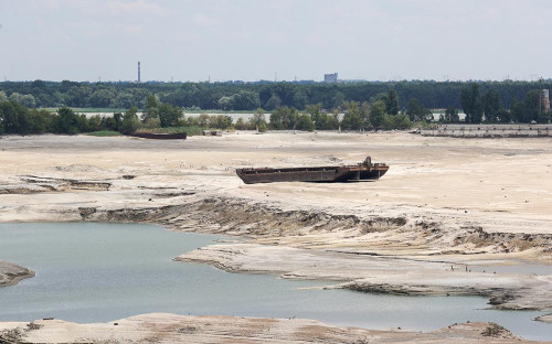 Обмелевшее Каховское водохранилище