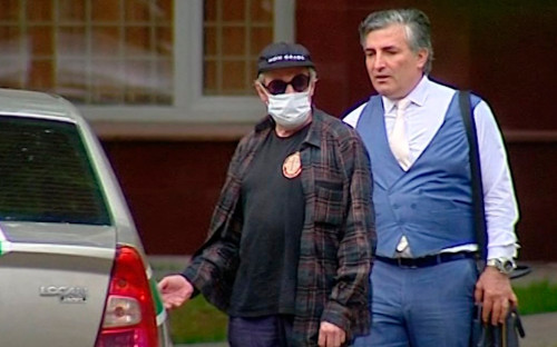 Михаил Ефремов и Эльман&nbsp;Пашаев (справа)