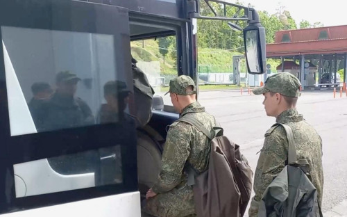 Российские военнослужащие, возвращенные из украинского плена