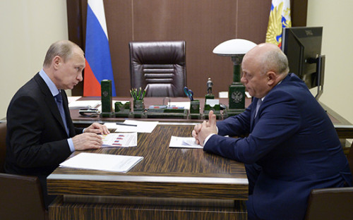 Президент РФ Владимир Путин и губернатор Омской области Виктор Назаров (слева направо) во время встречи в резиденции &laquo;Бочаров ручей&raquo;


