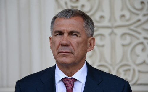 Рустам Минниханов