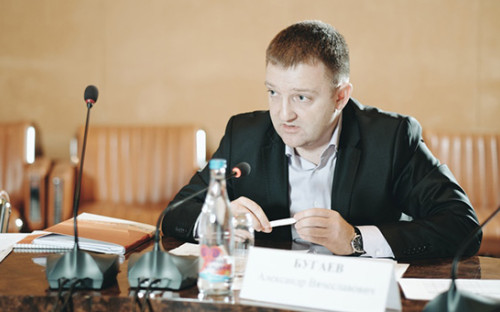 Александр Бугаев


