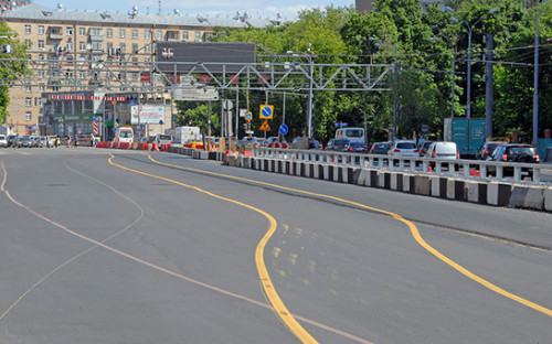 Желтая разметка используется в&nbsp;качестве&nbsp;временной при дорожных работах
