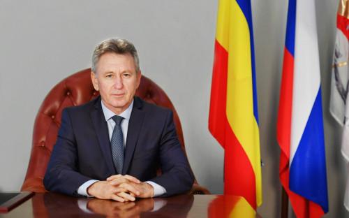 Виктор Мельников