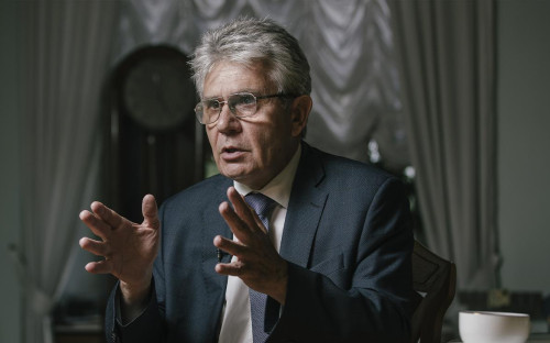 Александр Сергеев