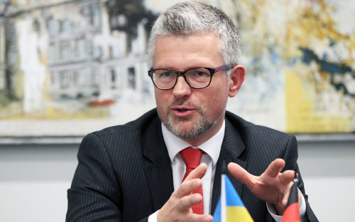 Андрей Мельник