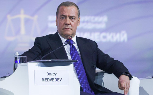 Дмитрий Медведев