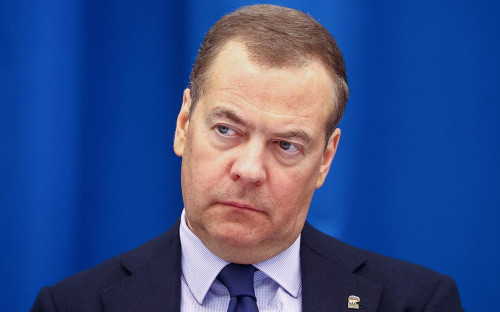 Дмитрий Медведев