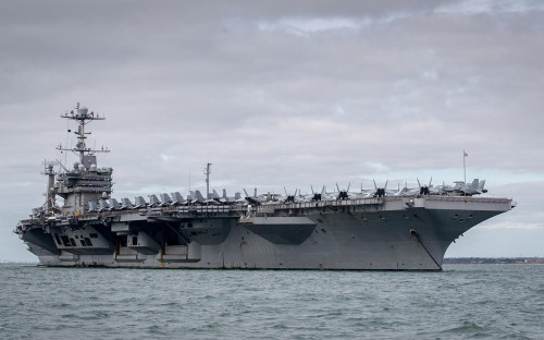 Авианосец USS Harry S. Truman