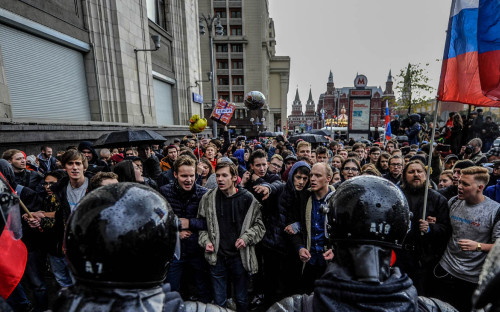 <p>Сторонники Алексея Навального на митинге 7 октября 2017 года</p>

<p></p>

