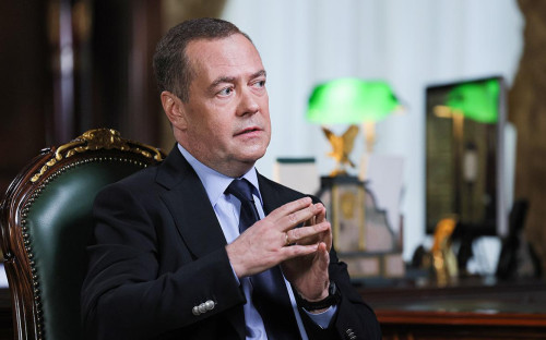 Дмитрий Медведев