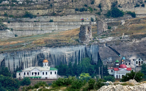 Вид на Инкерманский монастырь
