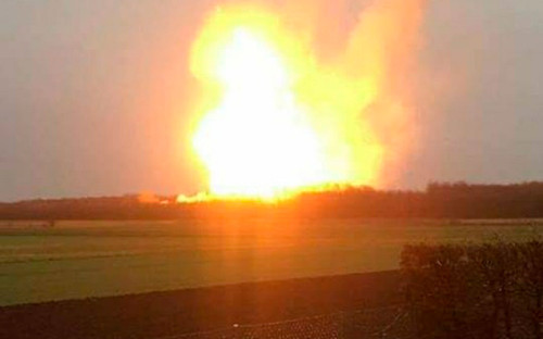 <p>12 декабря <a href="https://www.rbc.ru/business/12/12/2017/5a2fbc039a794751073e5a28">произошел взрыв</a> на крупнейшей газораспределительной станции Австрии в районе города Баумгартена. Из-за этого, по словам операторов хаба, значительно упал импорт газа в Европу.</p>
