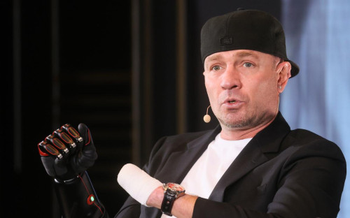 Роман Костомаров