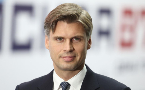 <p>Дмитрий Баканов</p>
