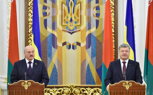 Александр Лукашенко&nbsp;и Петр&nbsp;Порошенко


