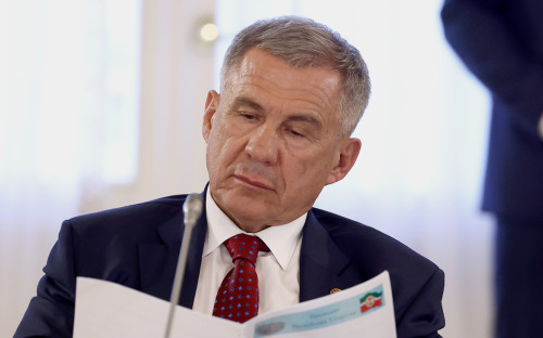Рустам Минниханов