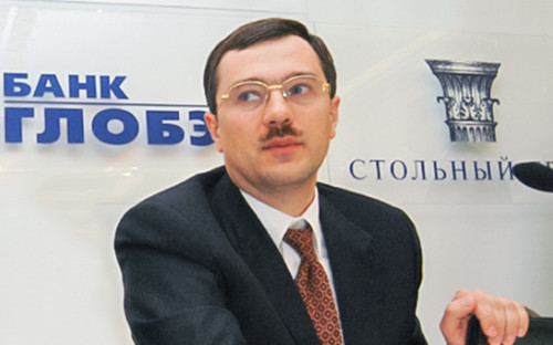 Банкир Анатолий Мотылев