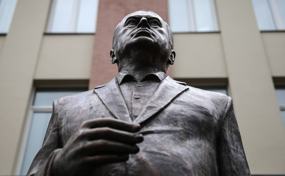 Памятник Владимиру Жириновскому