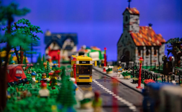 Правнучка основателя Lego продала акции почти на $1 млрд