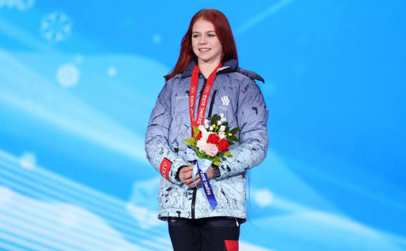 Плющенко заявил, что Трусова сможет восстановить четверные прыжки