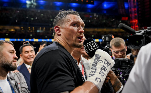 Усик вернулся на первое место в рейтинге лучших боксеров The Ring