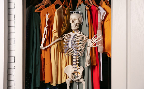 Пьеса скелет в шкафу