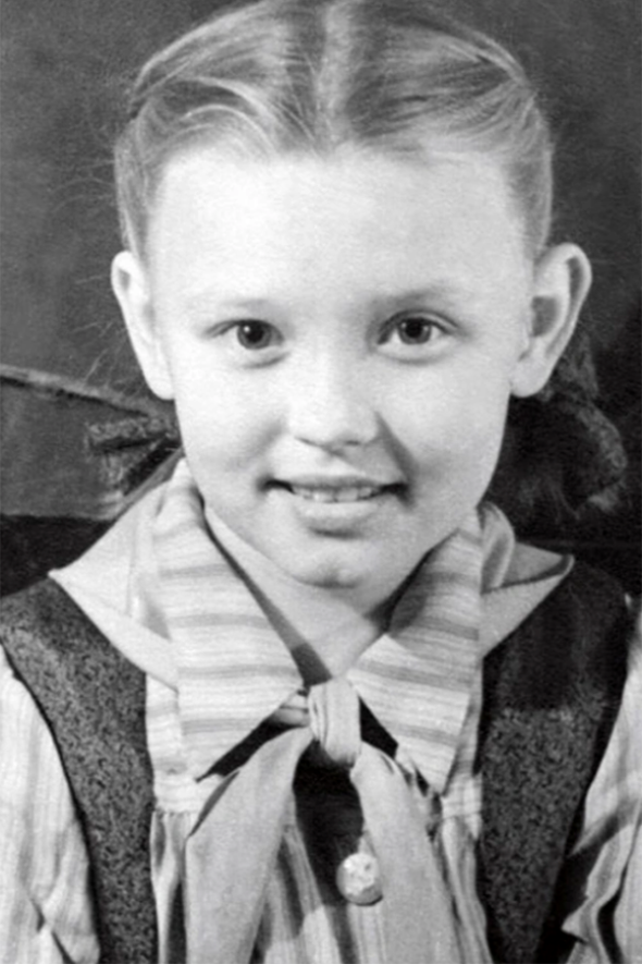 «У большинства женщин такая же судьба»: жизнь и карьера Веры Алентовой