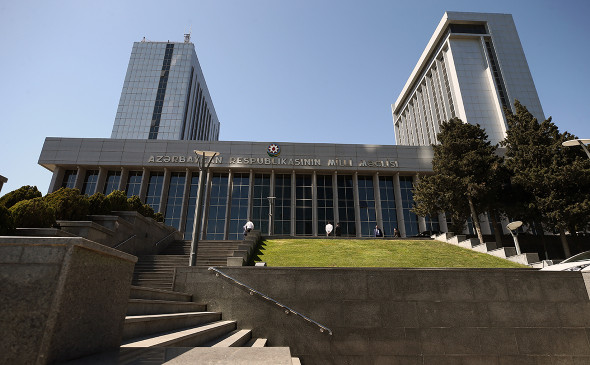Здание Милли Меджлиса (Парламента) Азербайджана в Баку