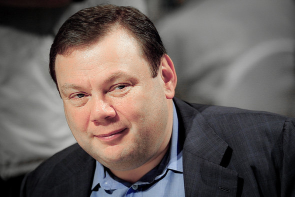 Совладелец «Альфа-Групп» Михаил Фридман
Состояние, $ млрд.: 13,3 (–1,3)
Место в рейтинге: 2 (2)
Основа состояния — «Альфа-Групп» (Альфа-банк, X5 Retail Group (48%), «A1», «Росводоканал») и LetterOne Holdings (Dea, Vimpelcom, Turkcell). Крупнейшей сделкой прошлого года стала покупка LetterOne немецкой нефтегазовой компании Dea за €5,1 млрд.
